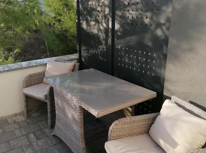 Luisa Appartement Vir